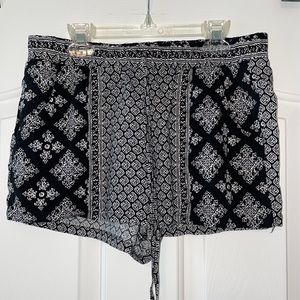 Black and White Knit Shorts